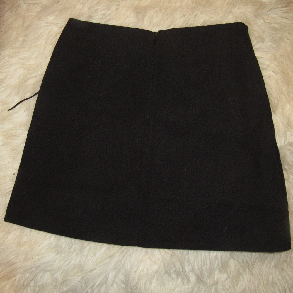 Black tight skirt - Picture 3 of 3
